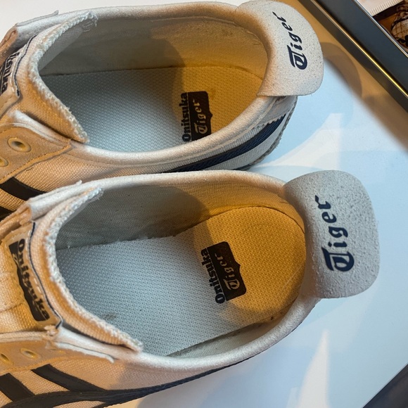 Onitsuka Tiger slip one by Asics Cream and Black Sneakers - Picture 3 of 5
